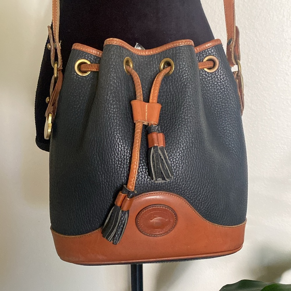 Dooney & Bourke Leather Bucket crossbody